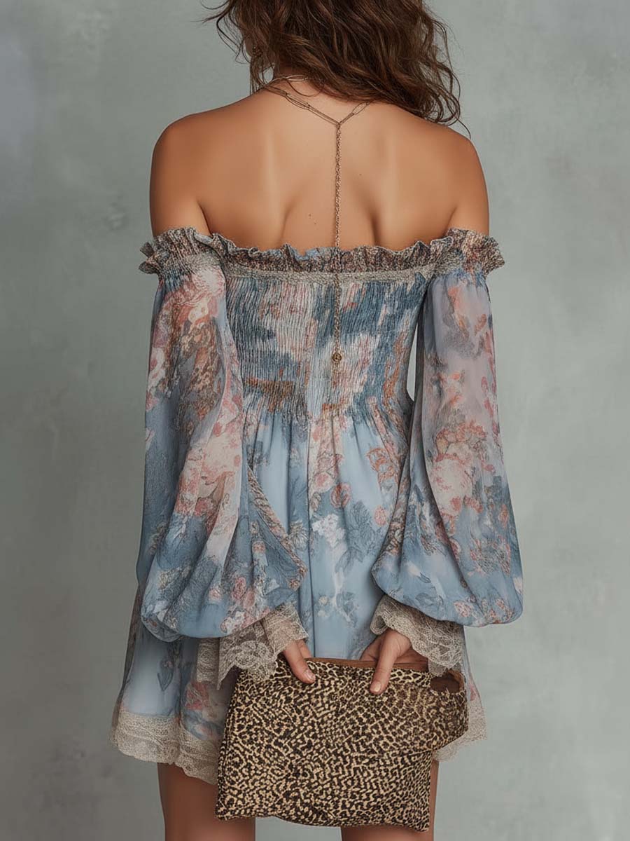 Vestido Violeta Cortés con Hombros Descubiertos y Flores Románticas