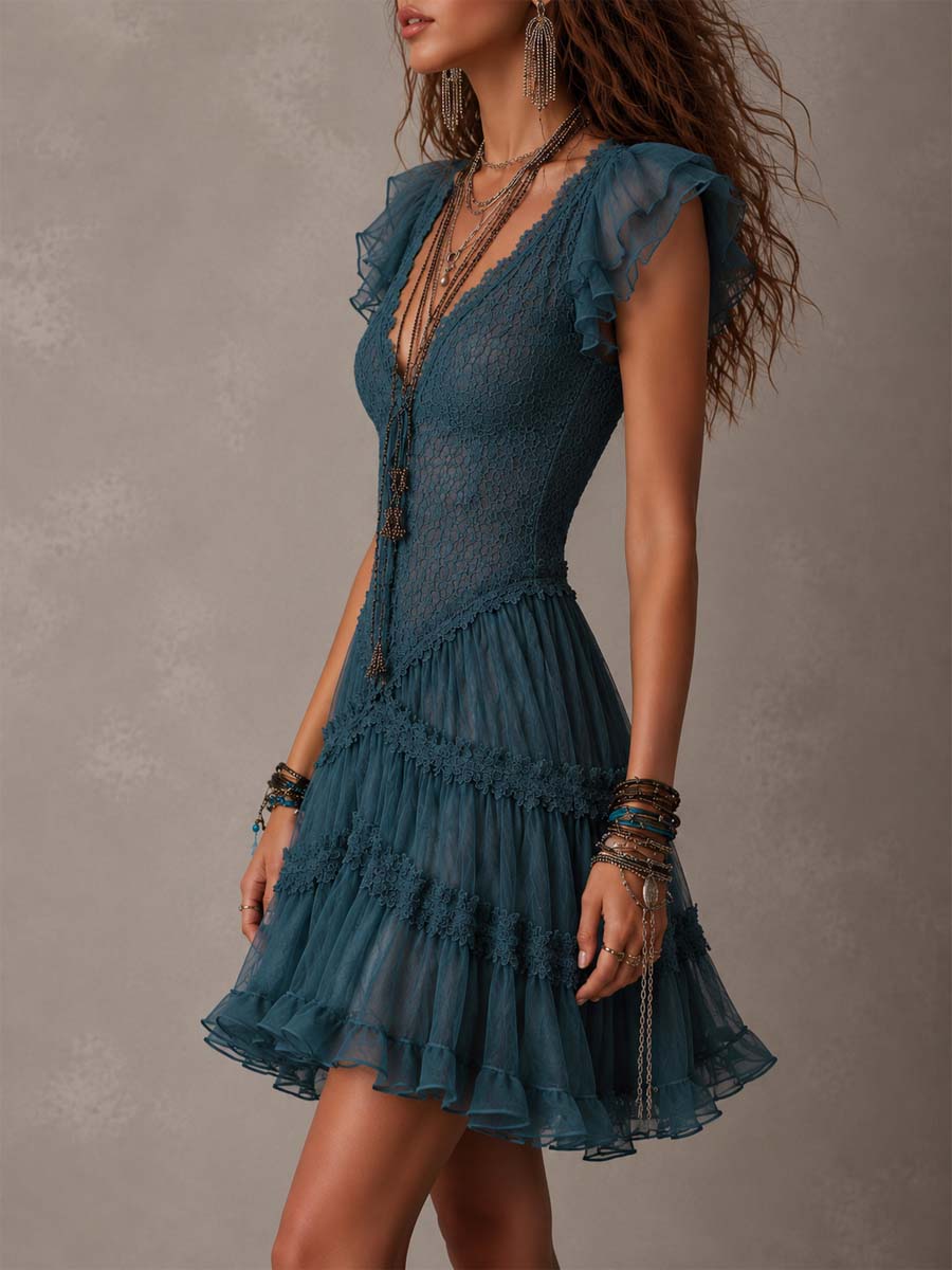 Vestido Violeta Cortés con Volantes en Encaje y Gasa
