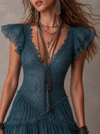 Vestido Violeta Cortés con Volantes en Encaje y Gasa