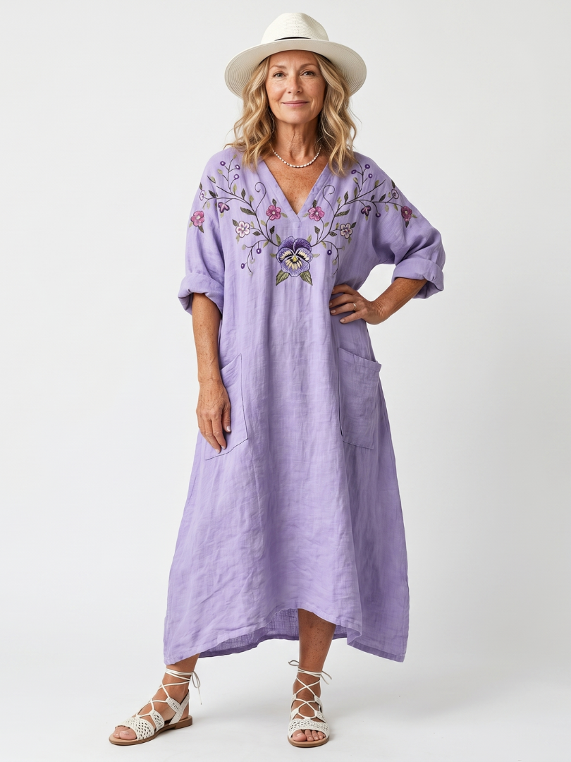Vestido Violeta Cortés con Diseño Floral Oversize