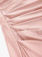 Vestido Violeta Cortés con Escote Cuadrado Satinado