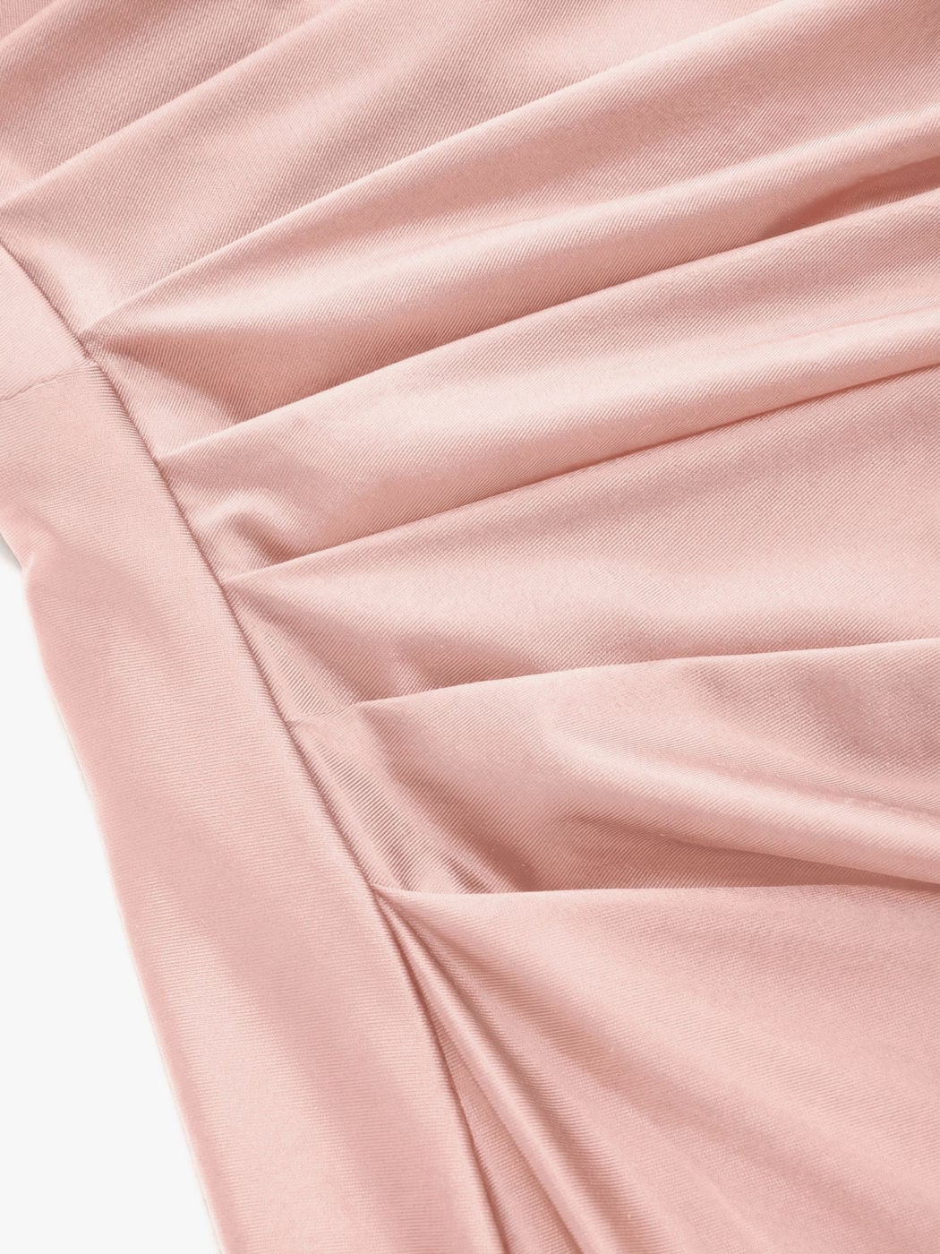 VESTIDO MAXI CON ESCOTE CUADRADO SATINADO
