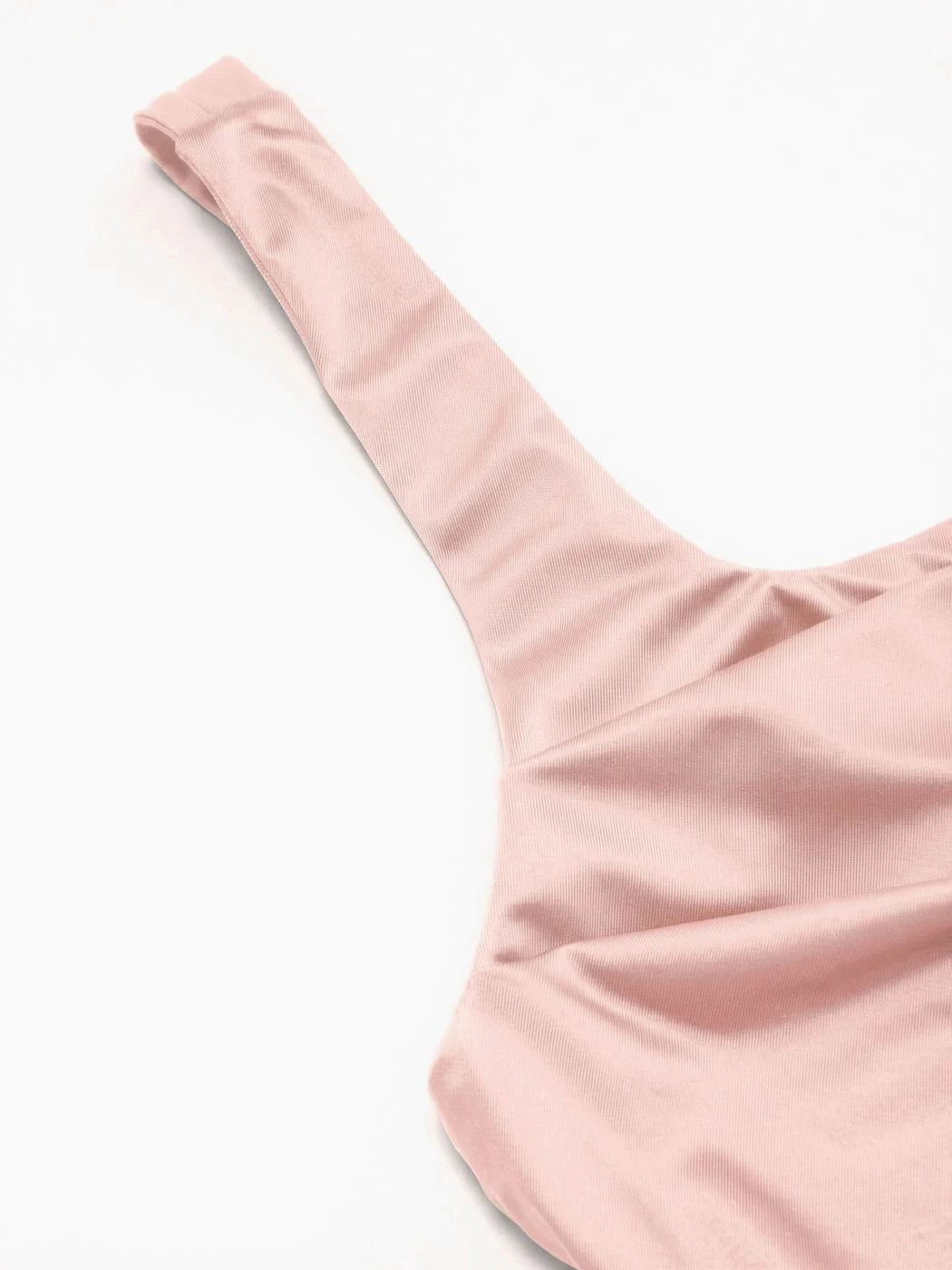 VESTIDO MAXI CON ESCOTE CUADRADO SATINADO