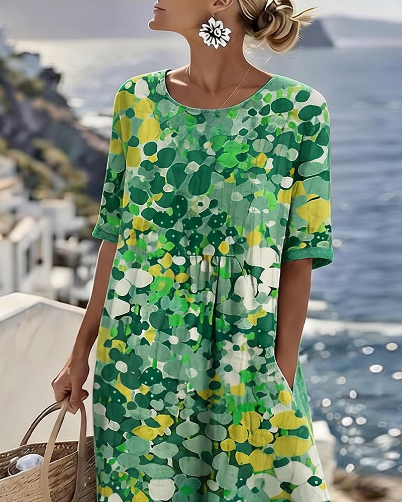 Vestido Violeta Cortés con Estampado Floral Ligero de Verano