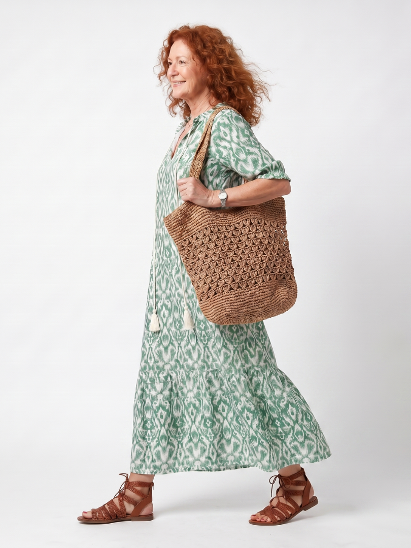 Vestido Violeta Cortés con Escote en V Floral
