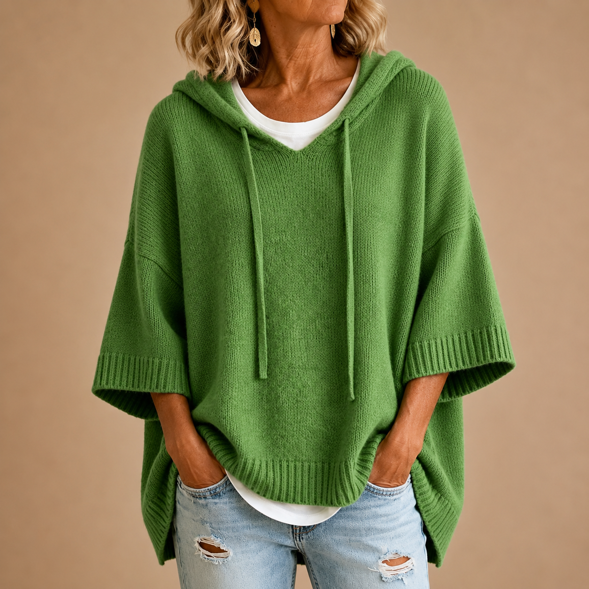Poncho Violeta Cortés con Capucha en Verde