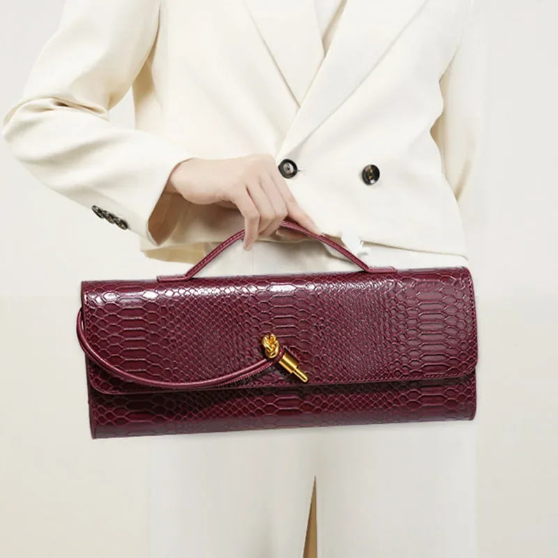 Sammi - Clutch Estampado de Serpiente