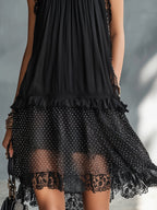 Vestido Violeta Cortés con Lunares y Ribete de Encaje