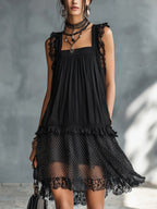 Vestido Violeta Cortés con Lunares y Ribete de Encaje