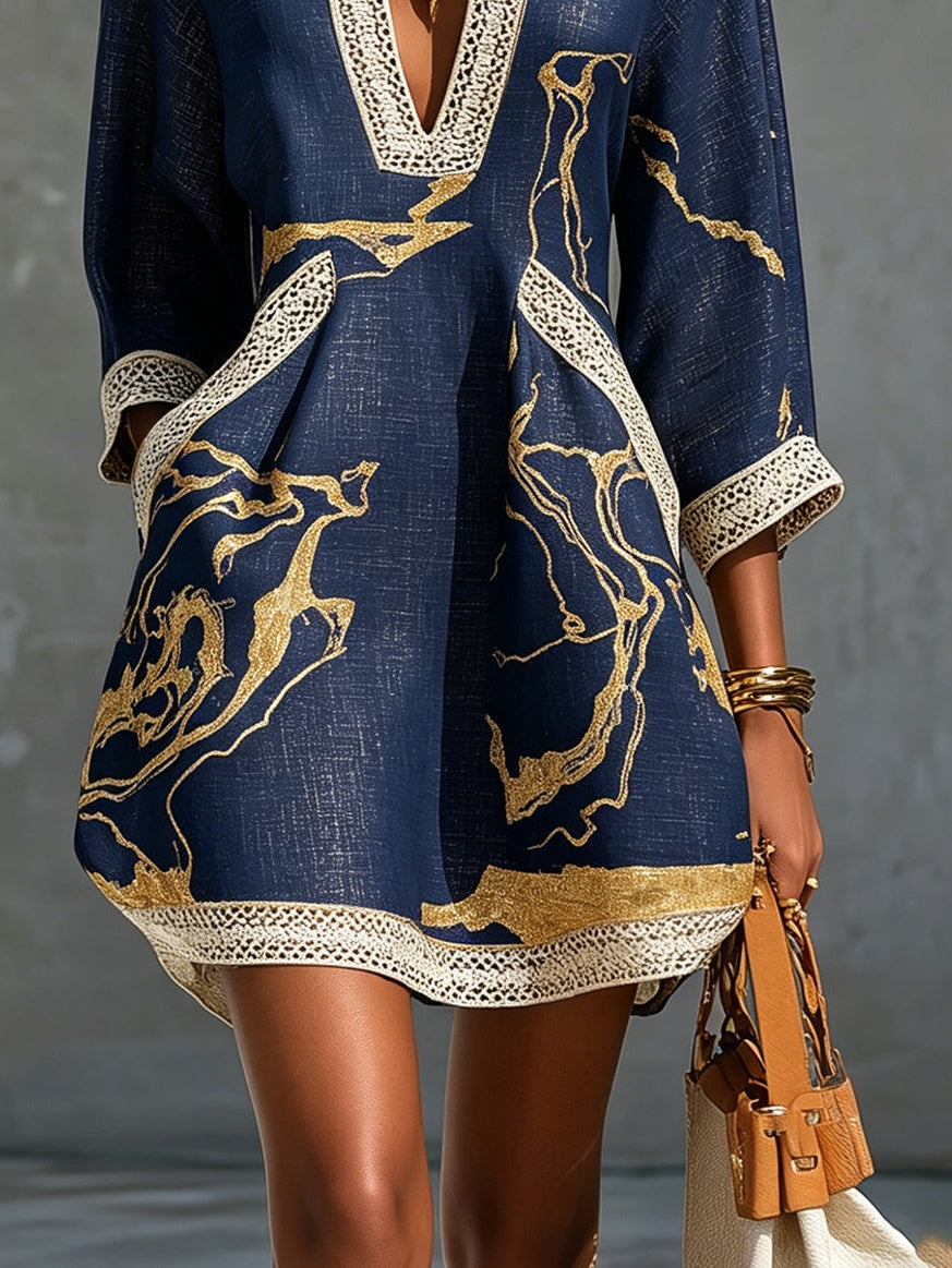Vestido Violeta Cortés con Encaje Crochet Azul Marino y Motivos Dorados