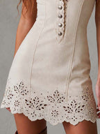 Vestido Violeta Cortés con Encaje Calado y Escote en V