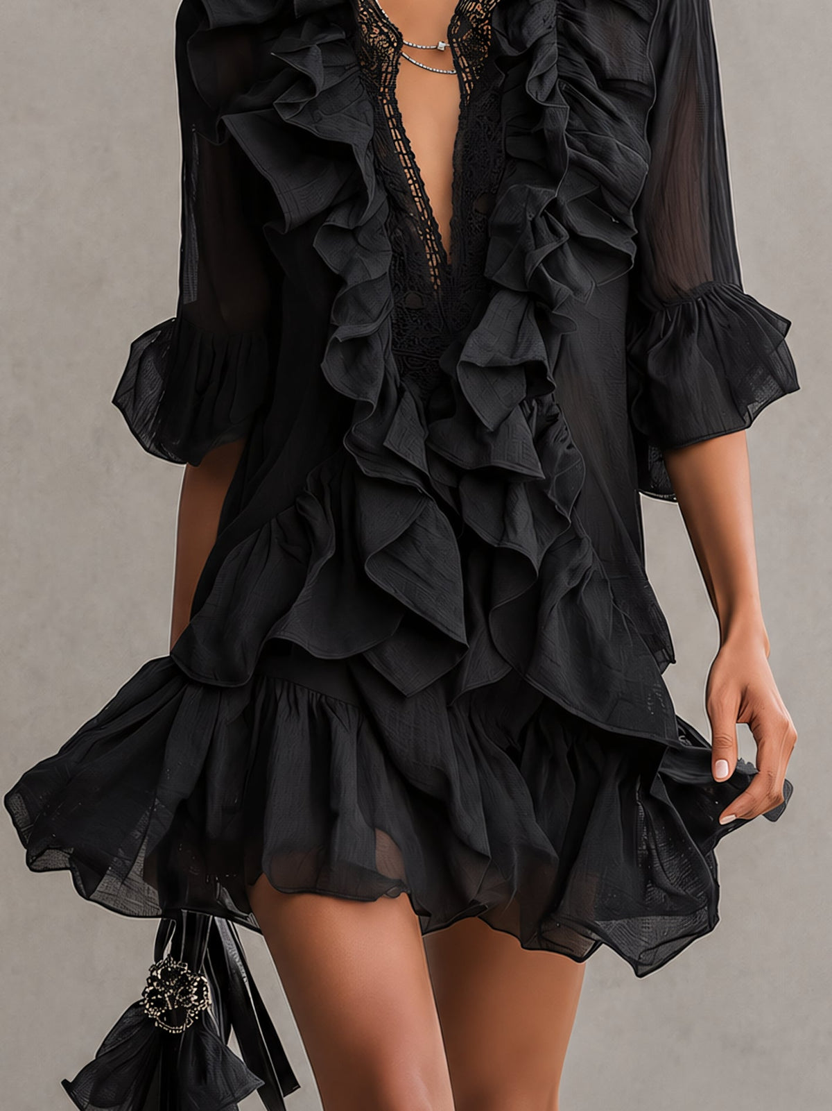 Vestido Violeta Cortés con Gasa y Volantes