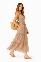 Vestido Violeta Cortés con Algodón en Beige