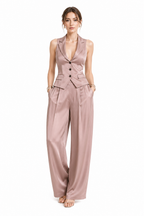 Conjunto Violeta Cortés con Cuello en V y Botones