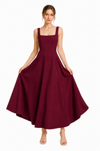 Vestido Violeta Cortés con Corte Entallado