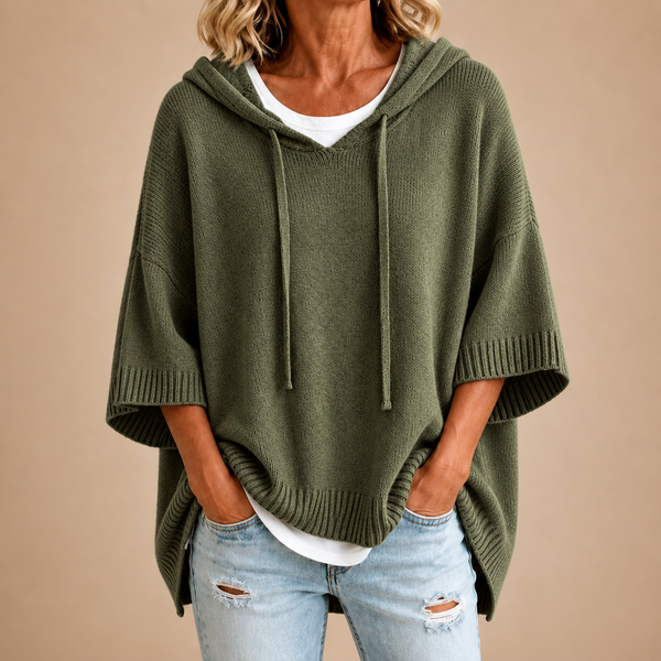 Poncho Violeta Cortés con Capucha en Verde Militar